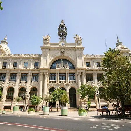 Neobeds - Stylish Modern 1br Near Old Town & Steps From Turia Park Apartment *