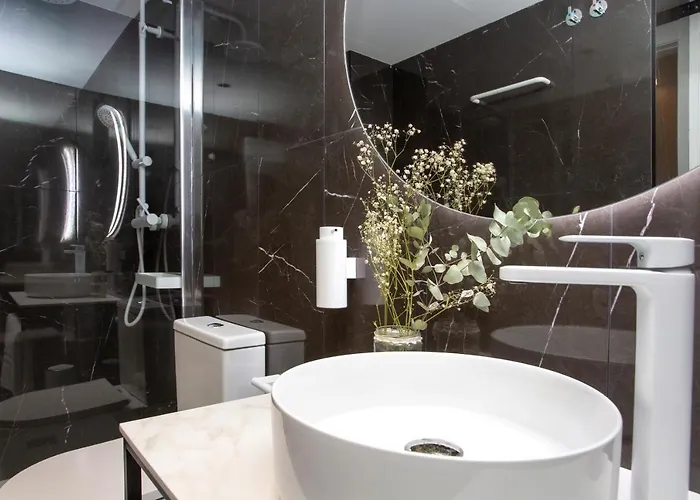 Neobeds - Stylish Modern 1br Near Old Town & Steps From Turia Park Apartamento *
