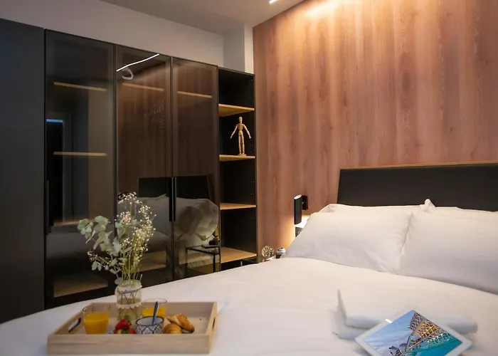 Neobeds - Stylish Modern 1br Near Old Town & Steps From Turia Park Apartamento Valencia